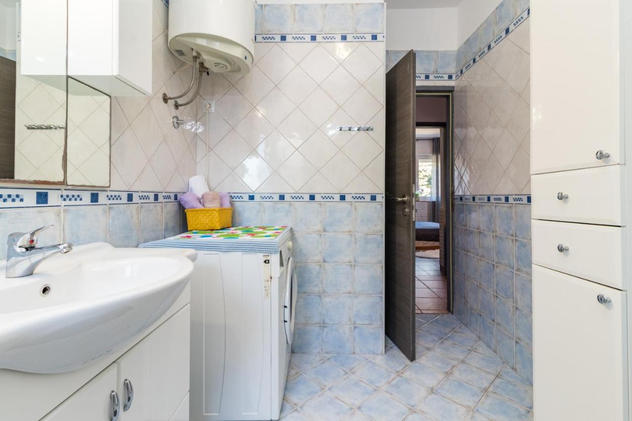 מדולין Holiday Home Istra With Jacuzzi מראה חיצוני תמונה